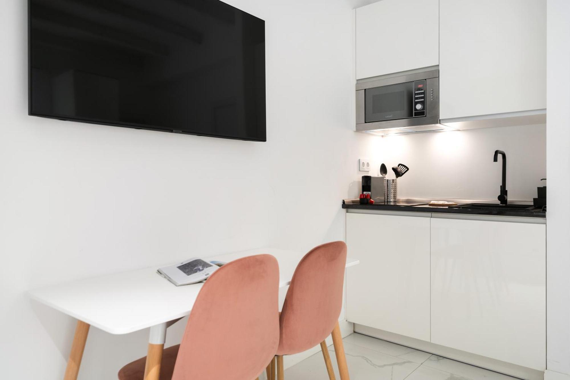 Dobo Madrid Luna Appartement *